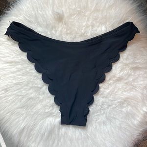 Black scalloped bikini bottoms